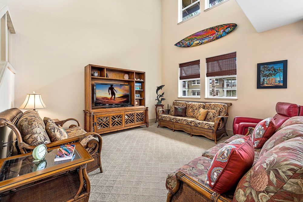 3 Bedroom Condo with Lanai, Grill, and Access to Recreational Facilities