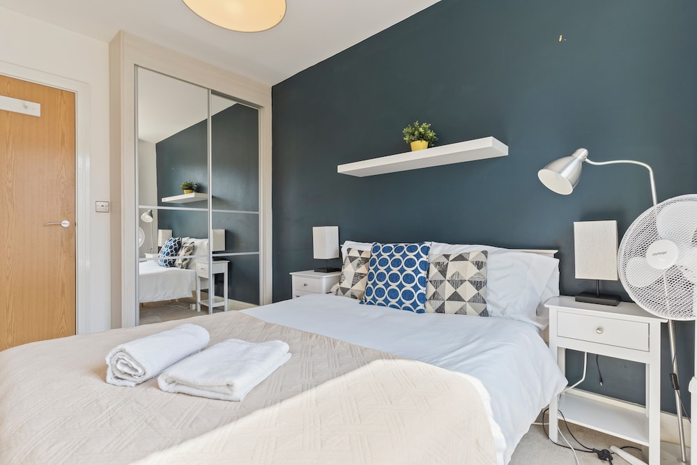 Kingsland High Street Apartment