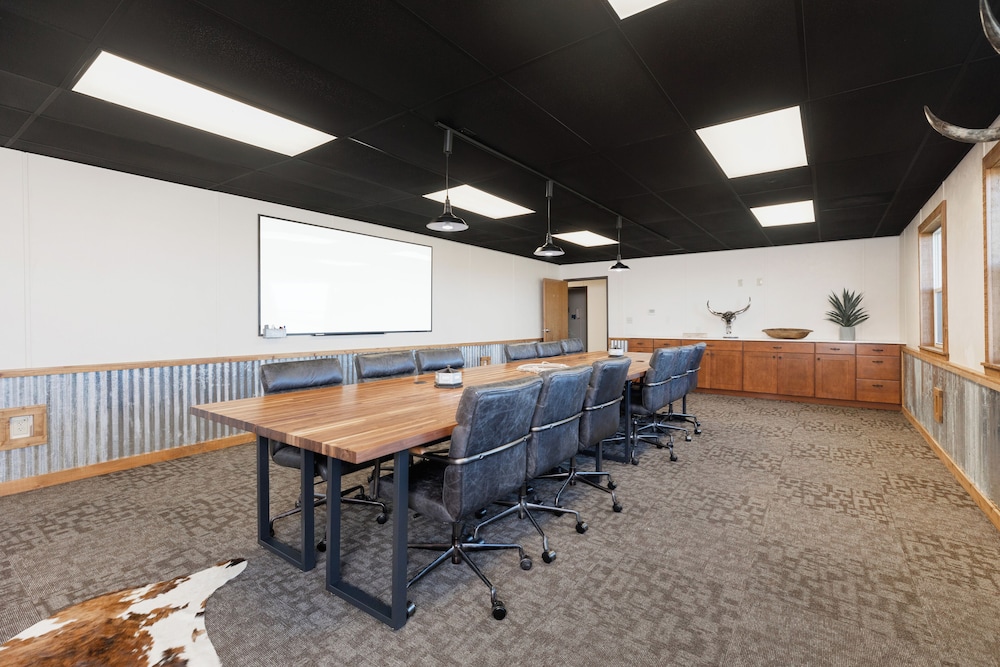 meeting & event spaces