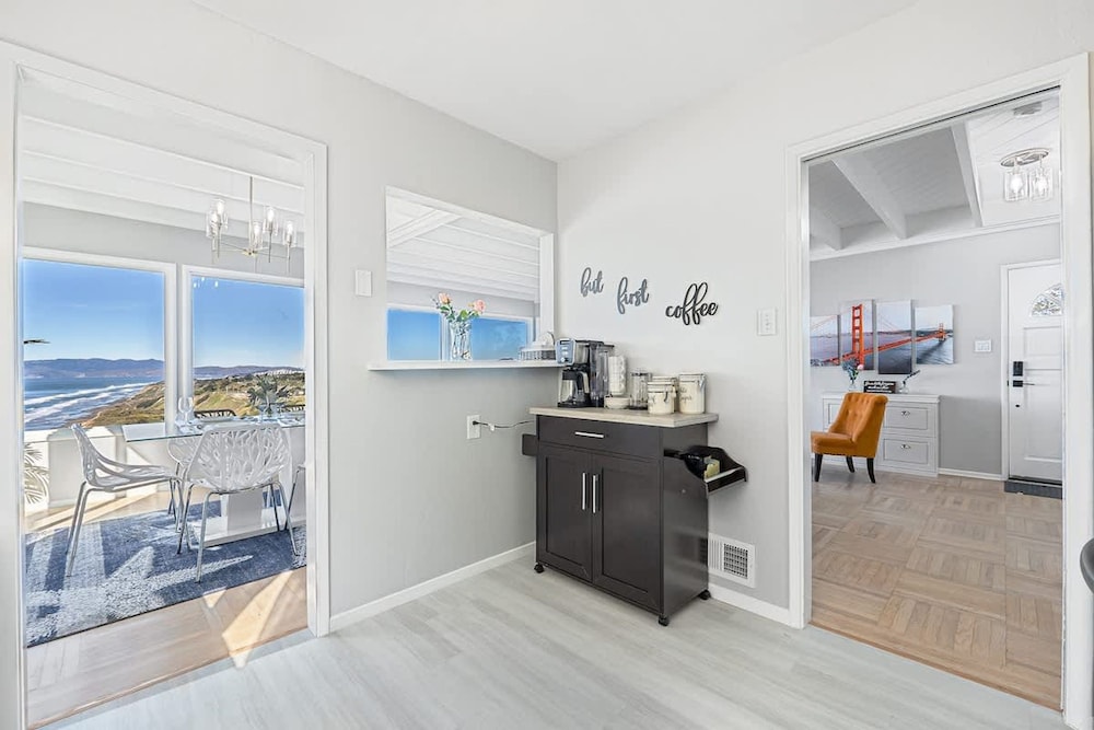 Gem by the sea None-obstructive Ocean View