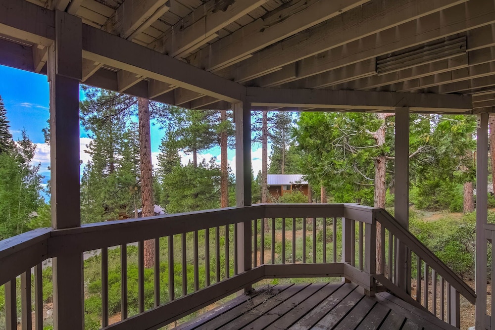 Lakeview Getaway view 4