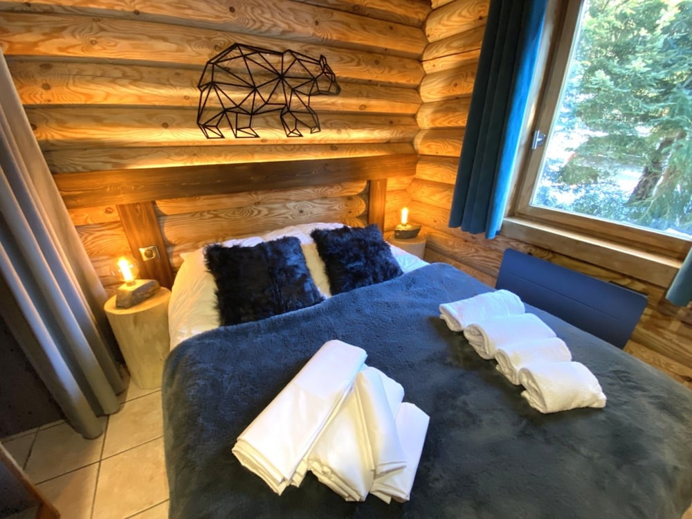 L'ours Noir Chalet en Rondins