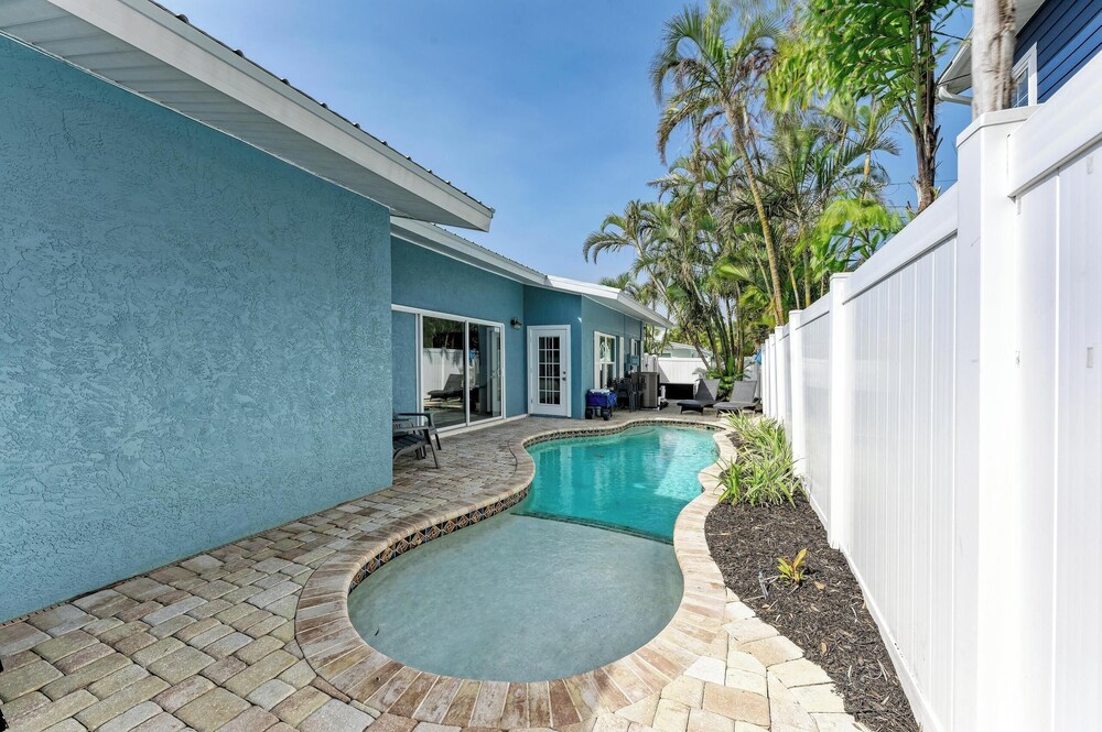Anna Maria Island Blue Bella Bliss - Private Heated Pool