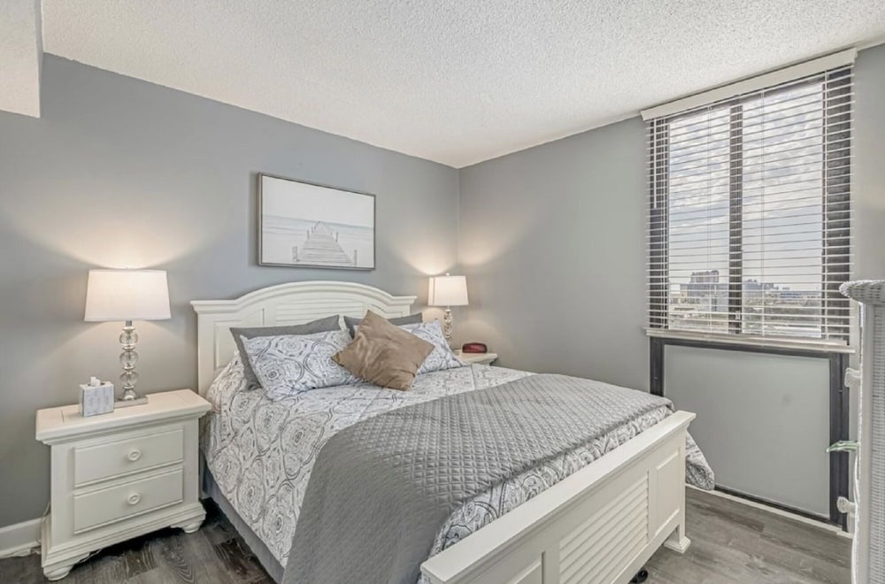 Holiday Towers by Elliott Beach Rentals