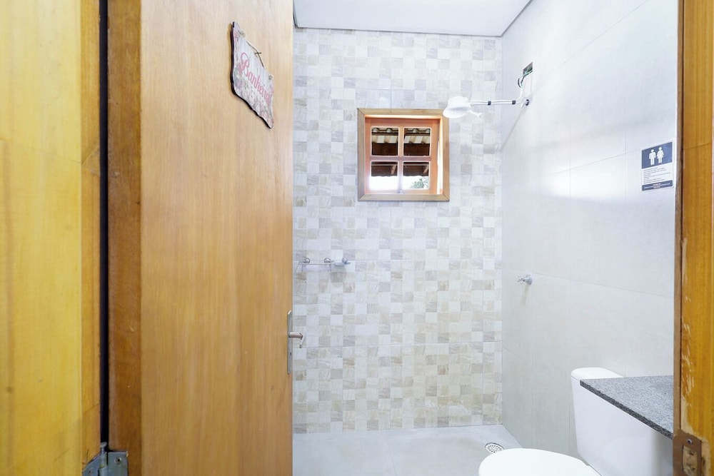 Ch Cara com Piscina Churrasq e Wifi pet Friendly