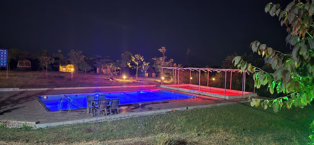 Savli Farm's Nature Retreat & Adventures