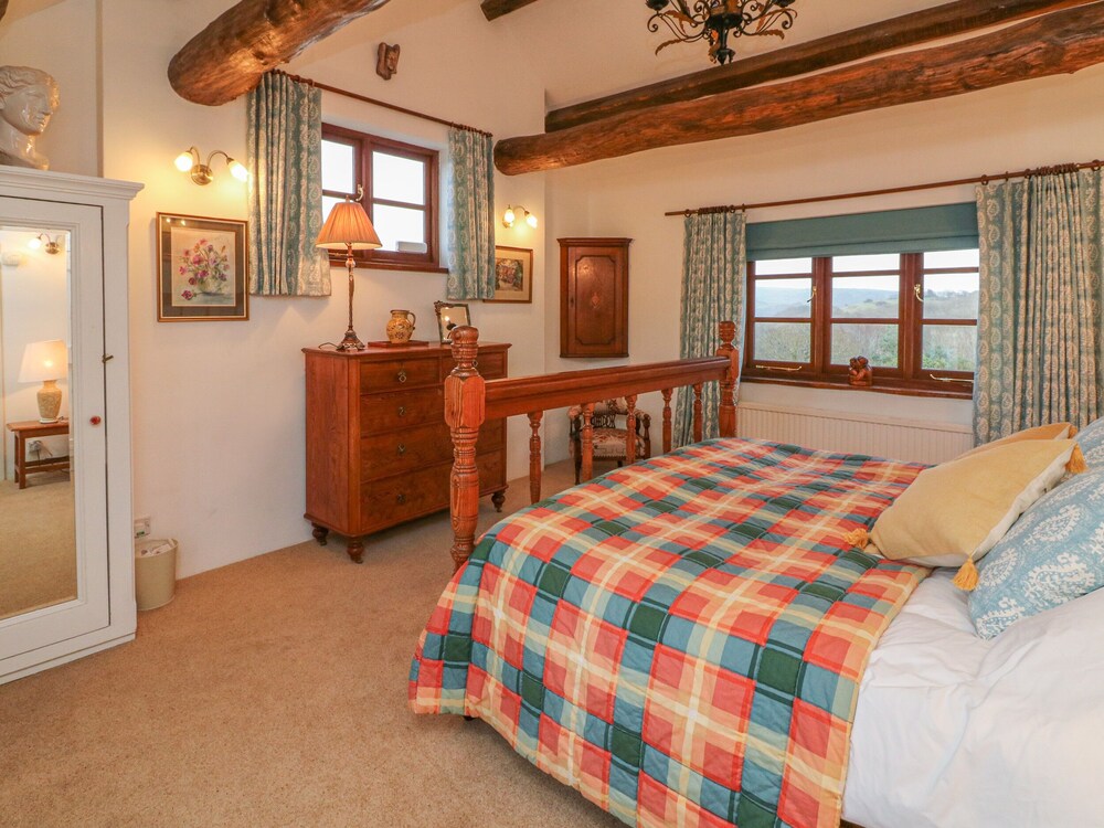 Tom's House view 5