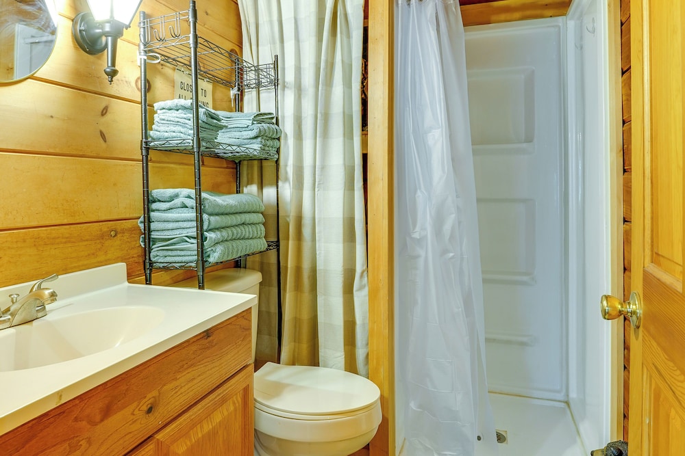 35 Mi to Acadia: Rustic Retreat in Orland!
