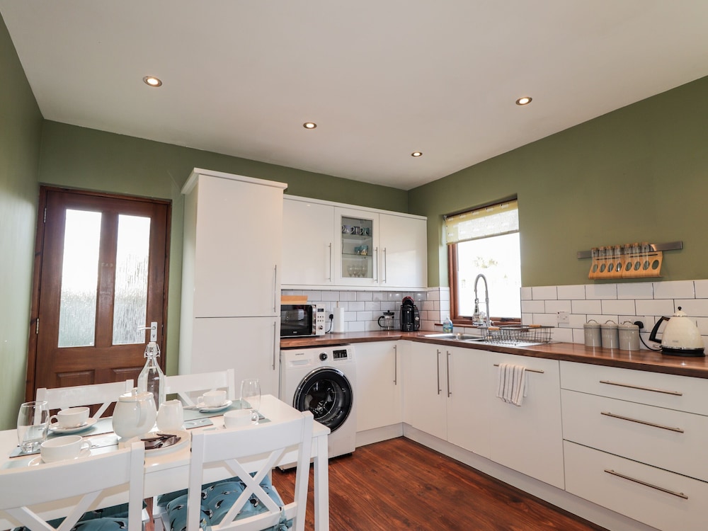 2 Seafield Place