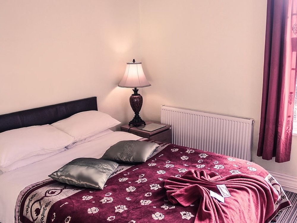 Tennyson House Hotel