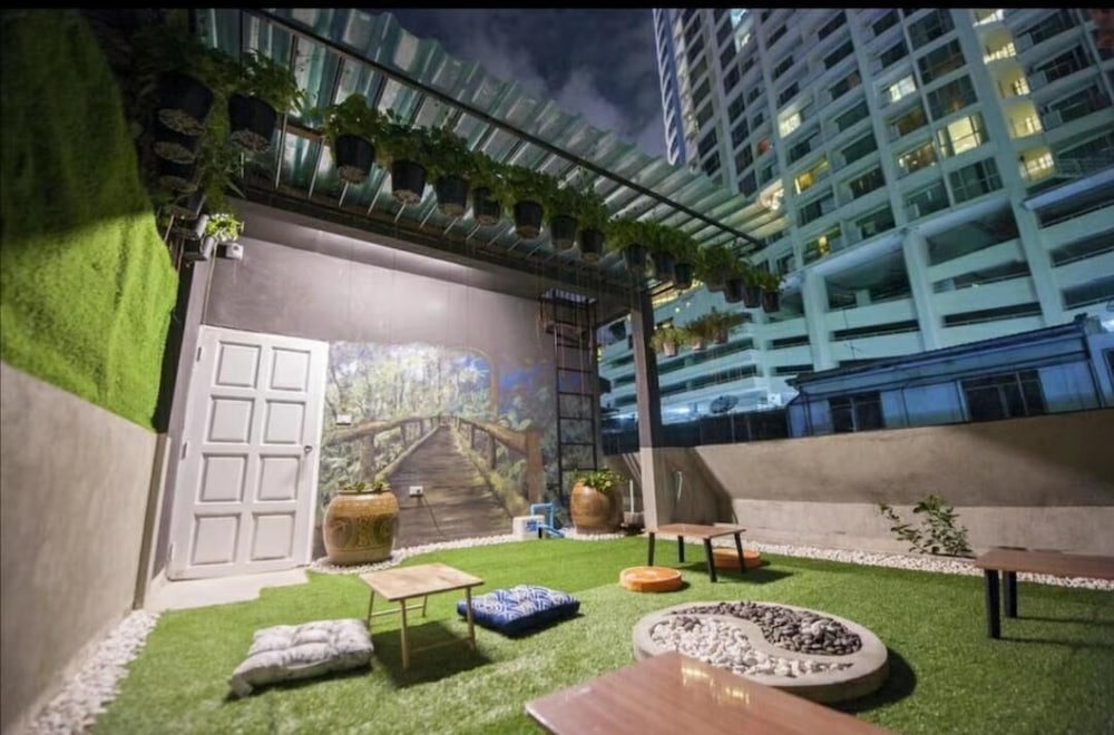 New S7 VIP - Hostel