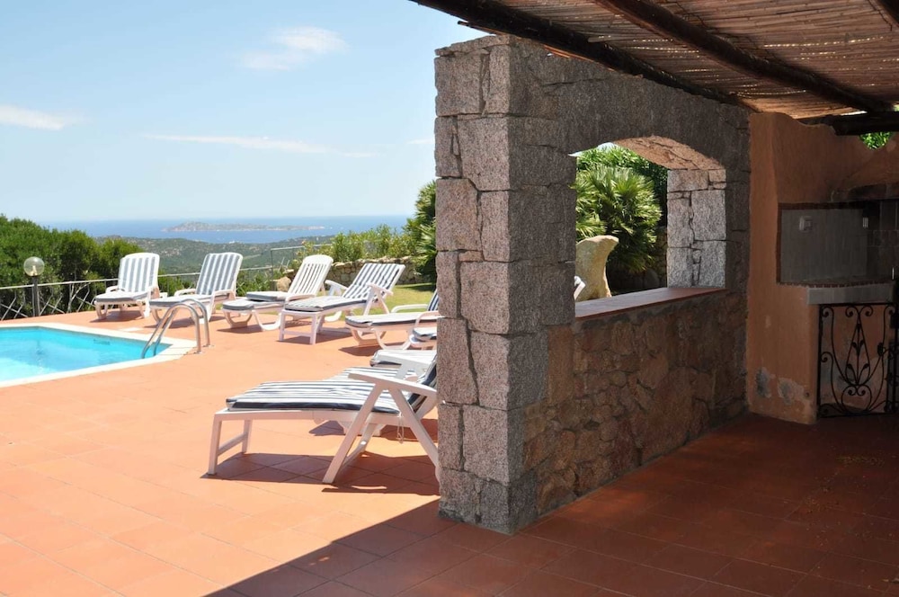 Villa Lara 2 en Arzachena — balance & terrace