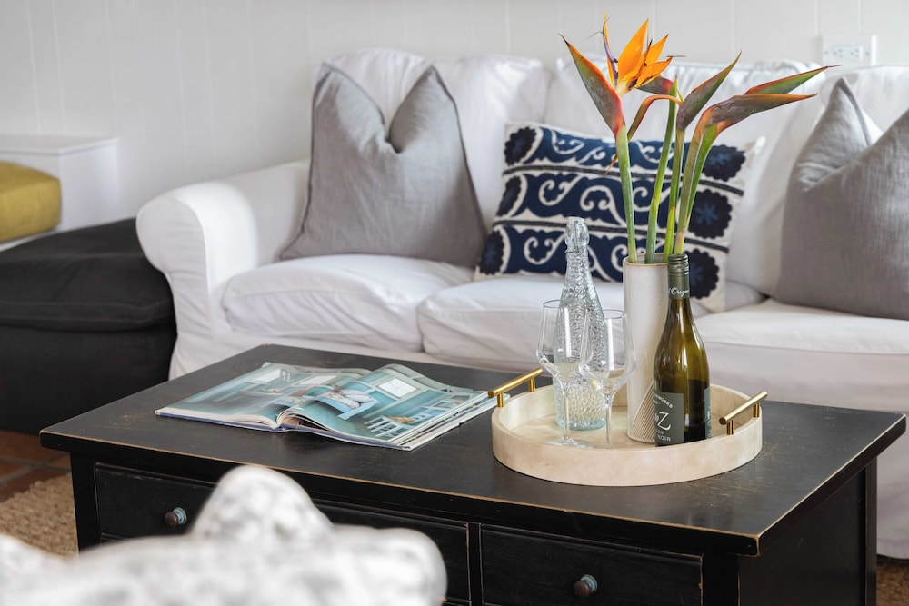 Unbeatable Beachfront Bliss w/ Ocean Views, Luxe Interiors & Patio Beach Road