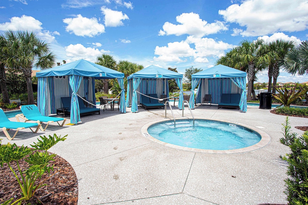 Family 6BR Home, Pool & Game Room