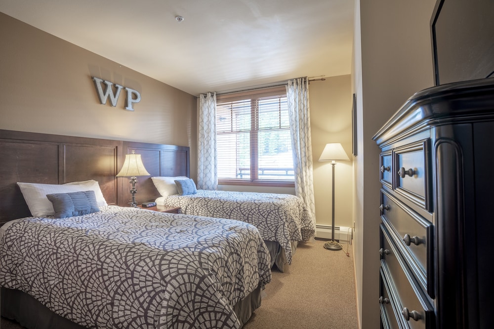 Two Bedroom Condos at Zephyr Mountain Lodge - Winter Park CO