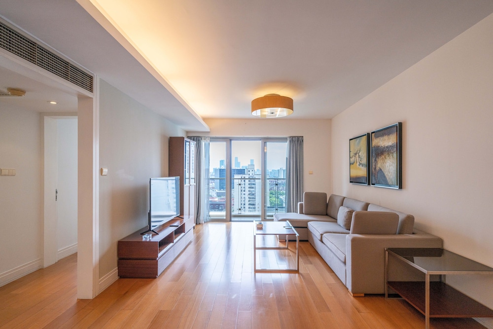Tyms Stylish 2BR 1BA Apt Xujiahui Metro