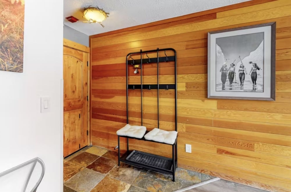 1765 Montezuma 1 Bedroom Condo