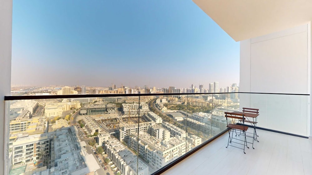 PVH - City View 1BR - Binghatti House