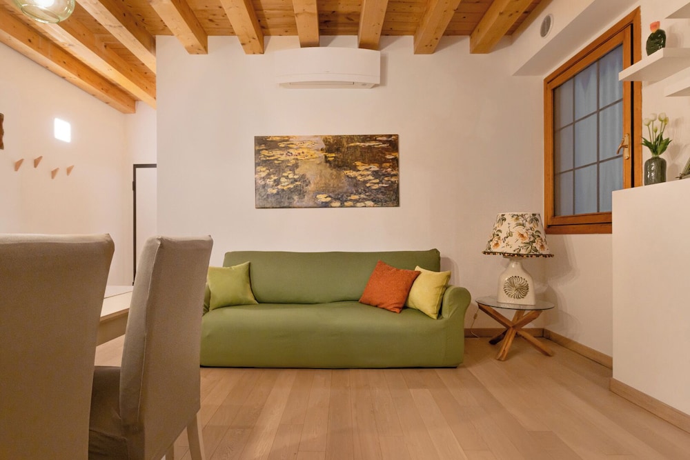 Victoria Home