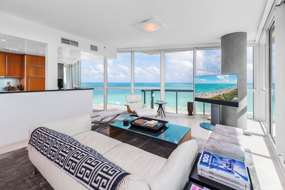 Luxury Vacation Rentals at The Setai by LRMB