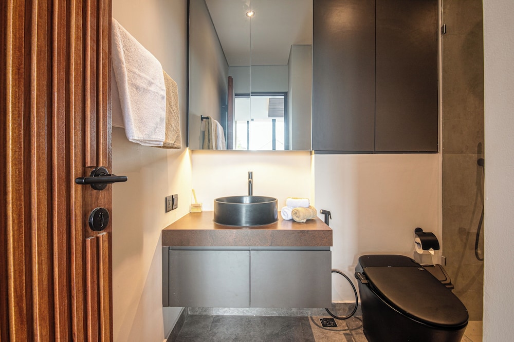 C La Villa Modern 4br Villa Canggu Beach 5mins