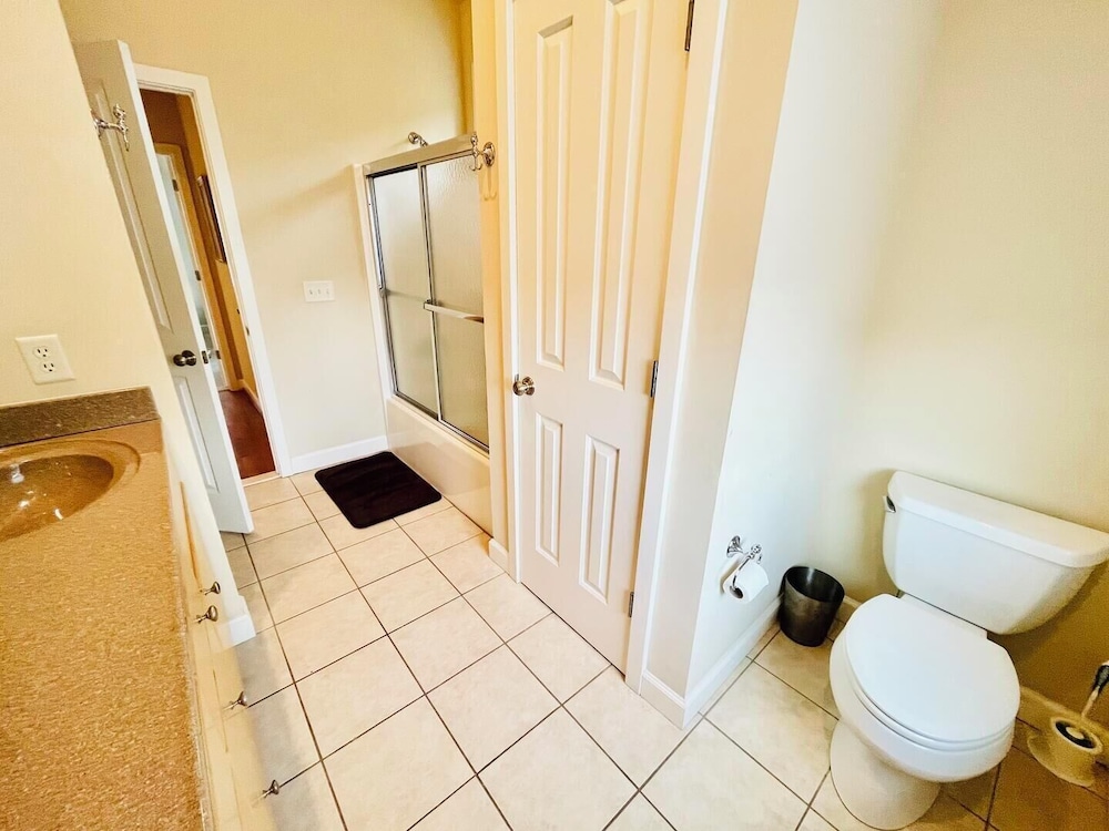 Dicinson Avenue 7B
