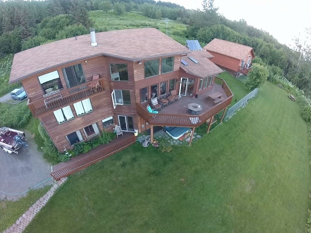 Homer Vacations - Majestic View BB - Property Image 39