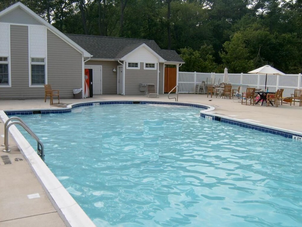 Cascade Lane 408