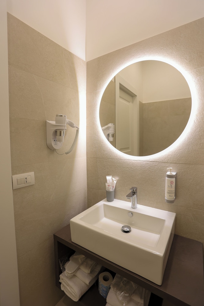 Elysium Relais