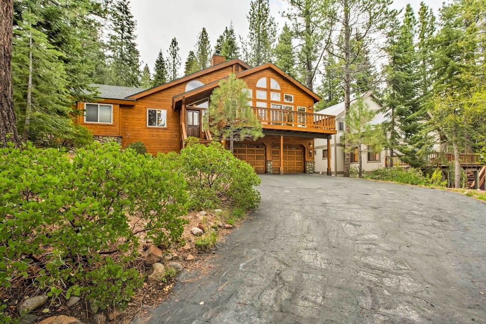 Lake Tahoe Vacations - Tahoe Donner Cabin: Deck, Trail Access, EV Charger - Property Image 2