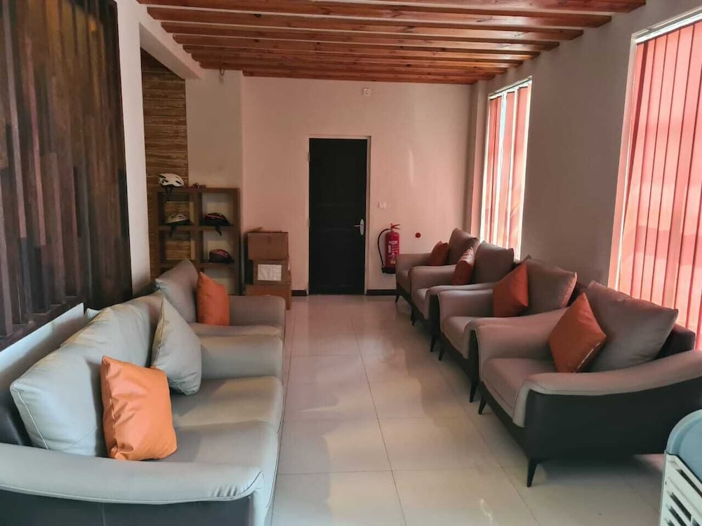 Lagoon Lodge