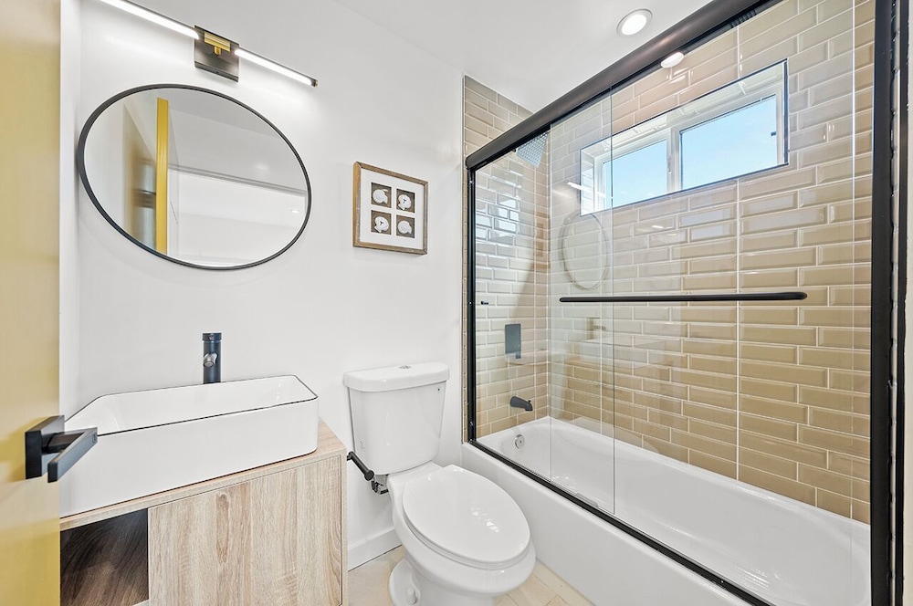 Comfort Suite Los Angeles