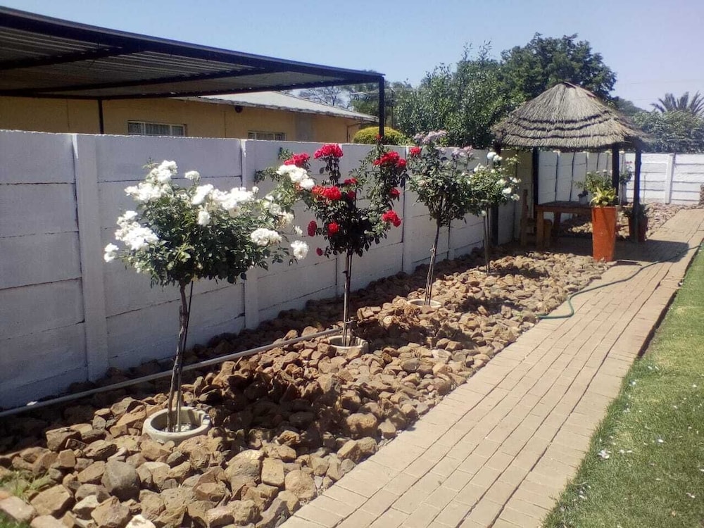Valotone 2 Bed and Breakfast view 3