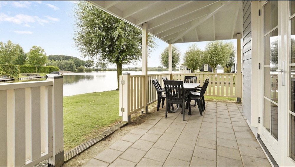 Nice Holiday Home With Sauna Near a Lake