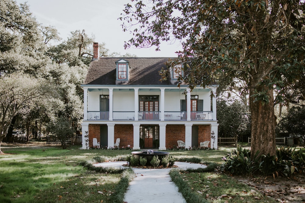 Hotel Mouton Plantation - Image 1