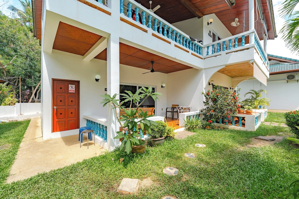 1BR Apt Poolside Near Yanui Beach V201