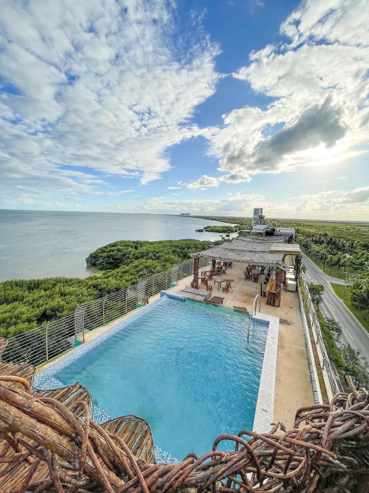 Hotel Akuazul Resorts Adults Only - Image 1