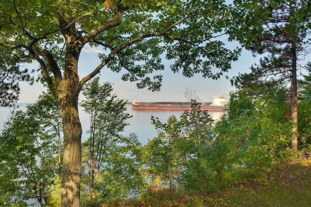 St Lawrence River Cottage w/ Panoramic Views!