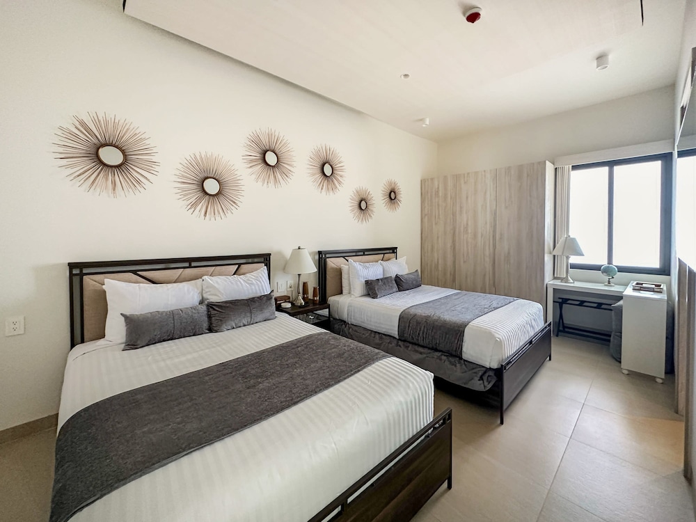 Sandy Beach 2BR Beachfront Getaway