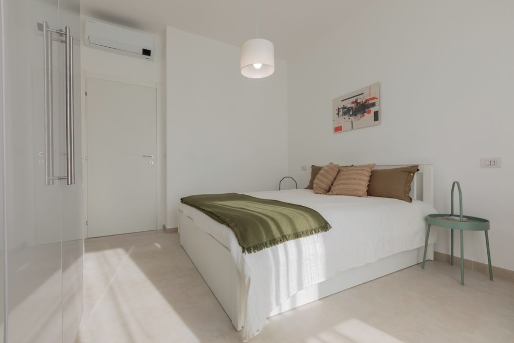Tripoli White Home by Wonderful Italy