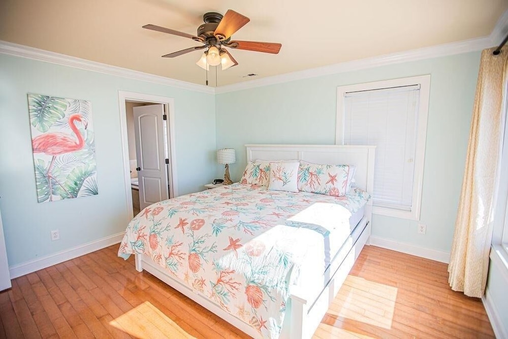 Brice Is Right 4 Bedroom Home by RedAwning view 3