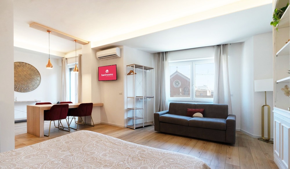 Barirooms Picca 24