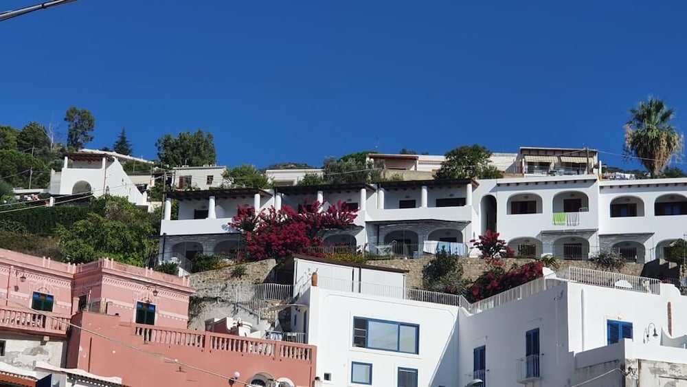 Hotel Oltremare - Image 1