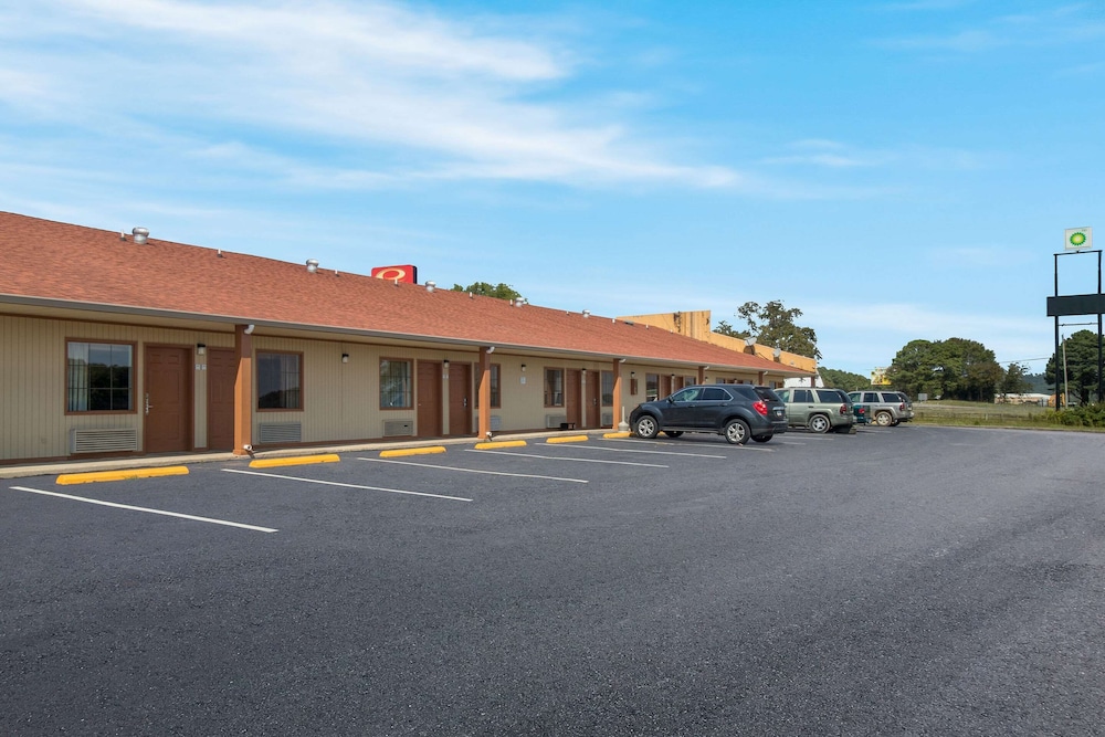 Econo Lodge Cornersville I-65