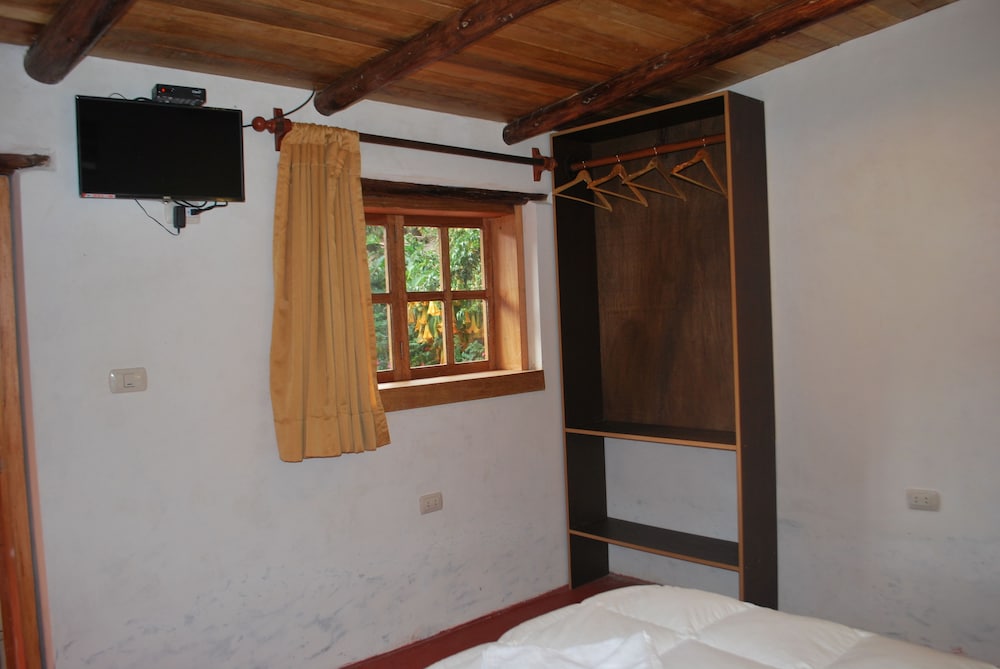 Kiswar Lodge