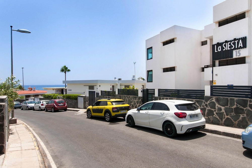 Sea-view Holiday Flat in San Augustin