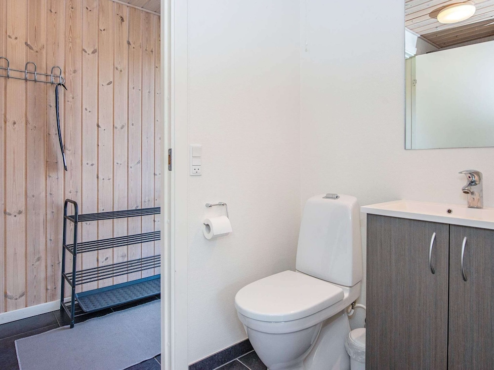 6 Person Holiday Home in Ulfborg