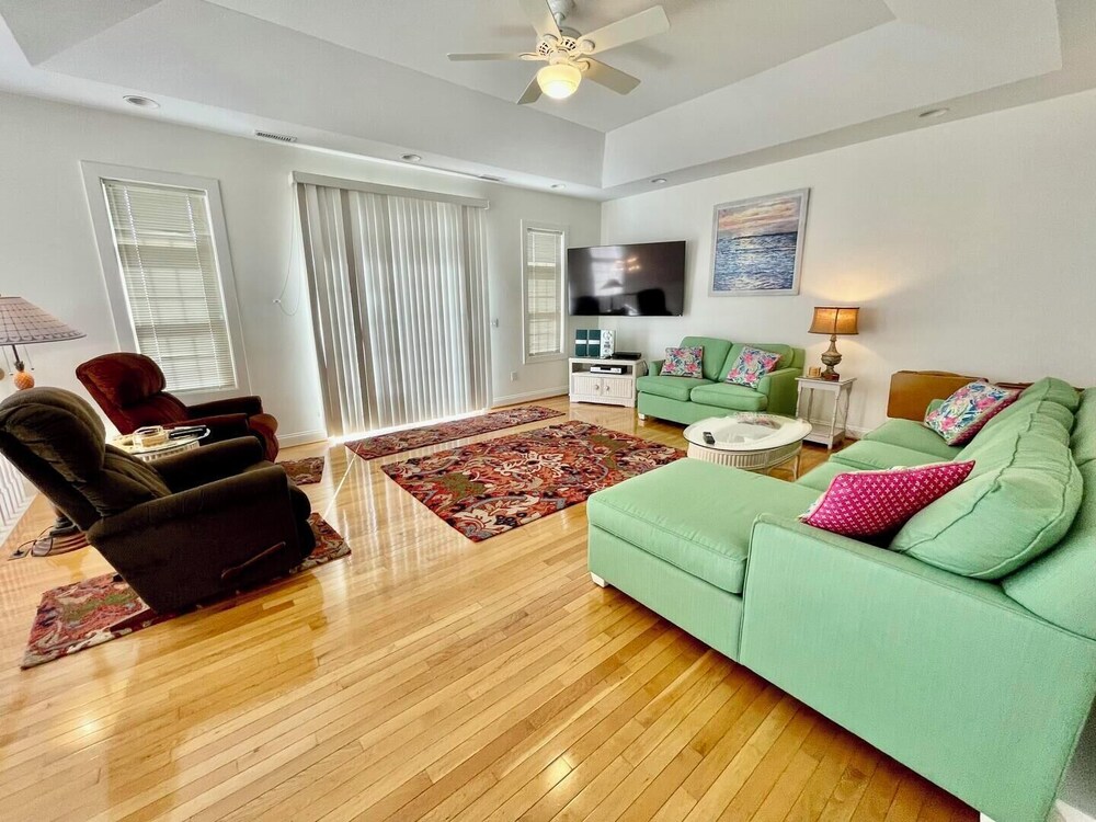 Clayton Street 17A
