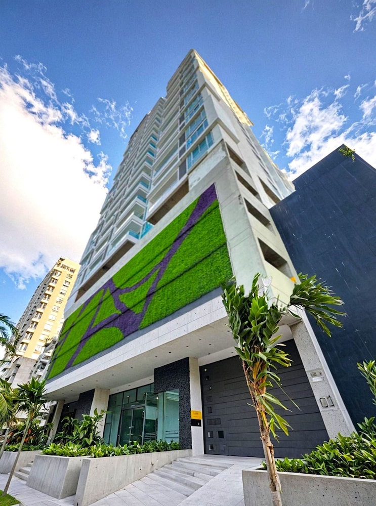 Apartamentos Salguero Sunset - by SOHO