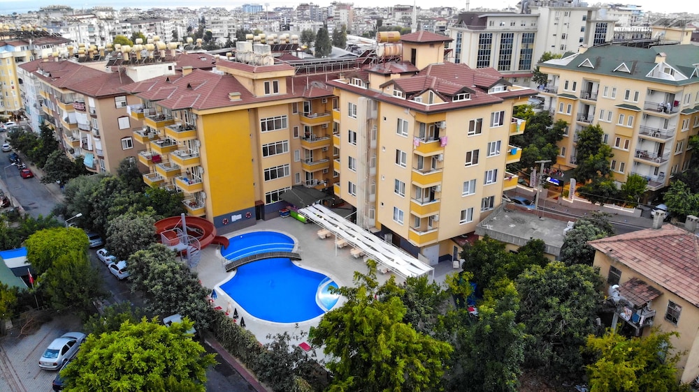 Rose Garden Apart Hotel - Image 44